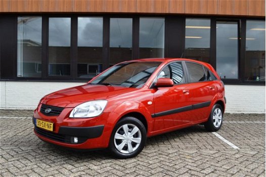 Kia Rio - 1.4 X-tra AIRCO / 5-DEURS / - 1