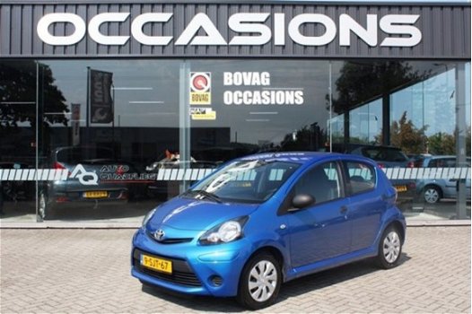 Toyota Aygo - 1.0 VVTI-NOW AIRCO RIJKLAAR INCL. 6 MND BOVAG - 1