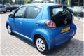 Toyota Aygo - 1.0 VVTI-NOW AIRCO RIJKLAAR INCL. 6 MND BOVAG - 1 - Thumbnail