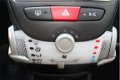 Toyota Aygo - 1.0 VVTI-NOW AIRCO RIJKLAAR INCL. 6 MND BOVAG - 1 - Thumbnail