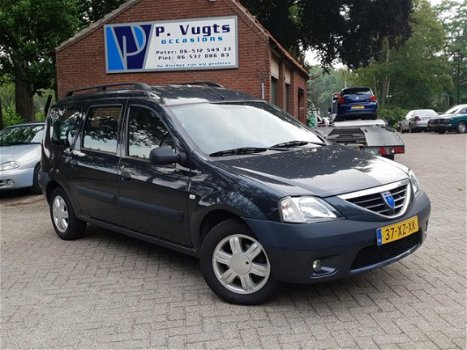 Dacia Logan MCV - 1.6-16V Lauréate 7p. 7 Persoons - 1