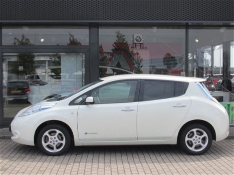 Nissan LEAF - 22kWh Base | Navigatie | Cruise control | Climate control | Lichtmetalen velgen | Mult - 1