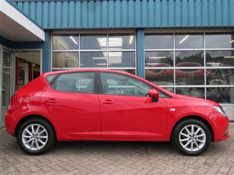 Seat Ibiza - 1.2 Tsi Style / Pdc / Sportvelgen / Multi stuur / Incl 6 maand BOVAG garantie , - 1