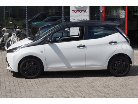 Toyota Aygo - 1.0 VVT-i BI-TONE 5drs Airco - 1