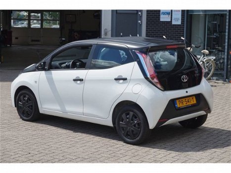 Toyota Aygo - 1.0 VVT-i BI-TONE 5drs Airco - 1