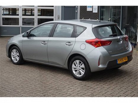 Toyota Auris - 1.8 Full Hybrid Aspiration 5drs Navigatie - 1