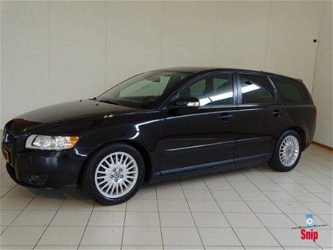 Volvo V50 - - 2.4i Edition II Leer / Clima / Cruise / Dakje / PDC / LMV - 1