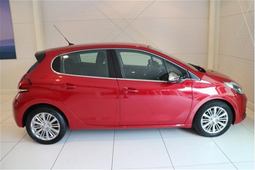 Peugeot 208 - 1.6 BlueHDI 100pk | NAVIGATIE | CLIMATE CONTROL | LM VELGEN | CRUISE CONTROL - 1