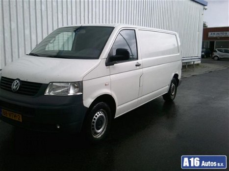 Volkswagen Transporter - 1