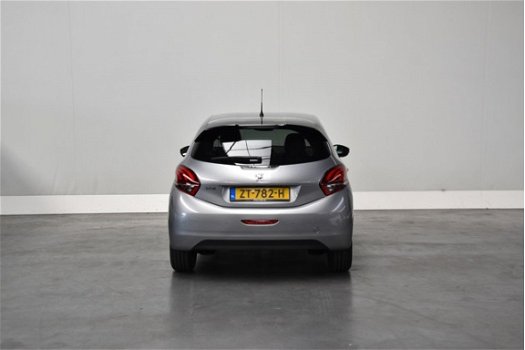 Peugeot 208 - ALLURE 1.2 110PK | RIJKLAAR | NAVIGATIE | GETINT GLAS - 1