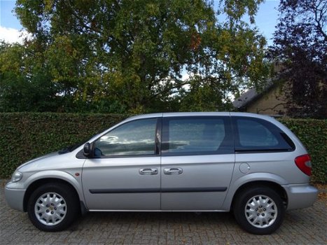 Chrysler Voyager - 2.4i Business Edition 7-Pers., Full Option, 2e eig., Trekhaak, Navi, etc. - 1