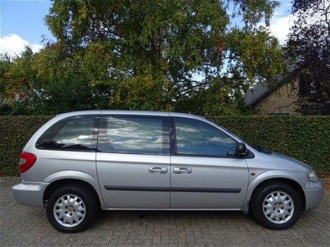 Chrysler Voyager - 2.4i Business Edition 7-Pers., Full Option, 2e eig., Trekhaak, Navi, etc. - 1