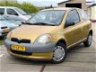 Toyota Yaris - 1.0-16V VVT-i Sol/Semi automaat/Stuurbkr/ - 1 - Thumbnail