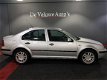 Volkswagen Bora - 1.6-16V Trendline nieuwe distributieset - 1 - Thumbnail