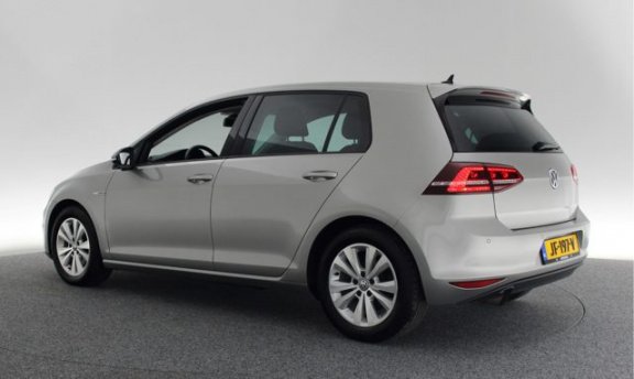 Volkswagen Golf - 1.0 TSI 115 PK BUSINESS EDITION II NAVI / CAMERA / CLIMA / CRUISE / PDC - 1