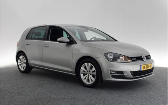 Volkswagen Golf - 1.0 TSI 115 PK BUSINESS EDITION II NAVI / CAMERA / CLIMA / CRUISE / PDC - 1