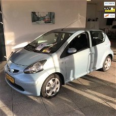 Toyota Aygo - 1.0-12V +