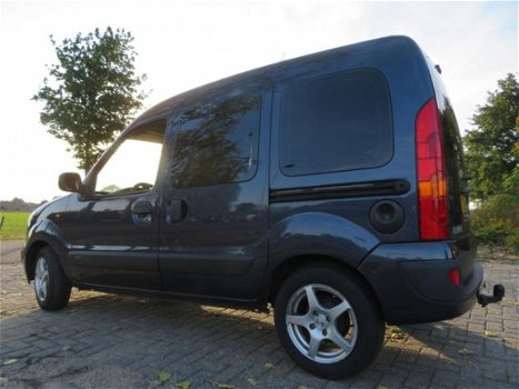 Renault Kangoo - 1.6i Benzine met Airco en 2x Schuifdeur - 1