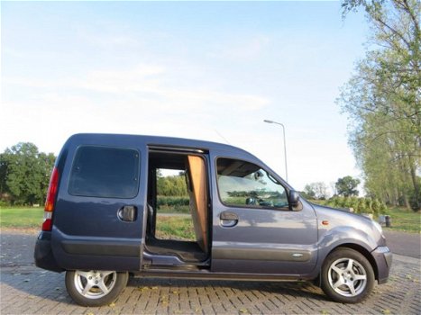 Renault Kangoo - 1.6i Benzine met Airco en 2x Schuifdeur - 1