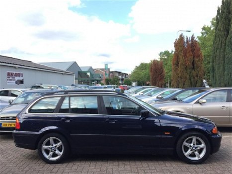 BMW 3-serie Touring - 320i Executive Automaat/Nette/Youngtimer - 1