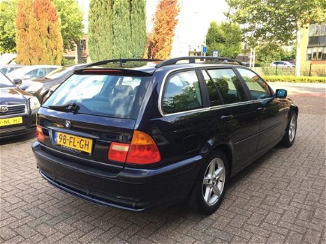 BMW 3-serie Touring - 320i Executive Automaat/Nette/Youngtimer - 1