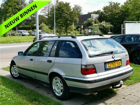BMW 3-serie Touring - 318i Edition Airco/Aut/El.ramen/NAP - 1