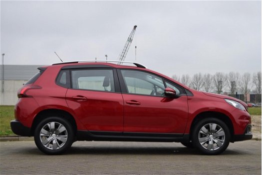 Peugeot 2008 - BLUE LION 1.2 PURETECH 82PK | NAVIGATIE | VELGEN - 1