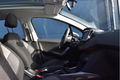 Peugeot 2008 - BLUE LION 1.2 PURETECH 82PK | NAVIGATIE | VELGEN - 1 - Thumbnail