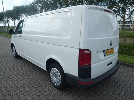 Volkswagen Transporter - 2.0 TDI lang 150pk navigatie - 1