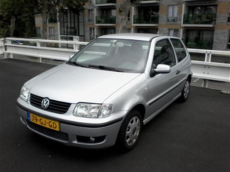 Volkswagen Polo - 1.4 Comfortline - 1