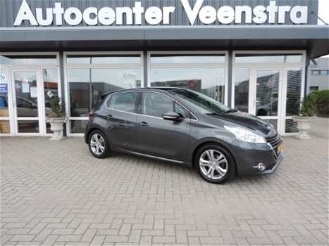 Peugeot 208 - 1.6 BlueHDi Blue Lease Premium 50 procent deal 4.475, - ACTIE Parkeerhulp / Pano / Lee - 1