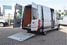 Volkswagen Crafter - 28 2.0 TDI L2H2 Laadklep 65.000km. 12-2012