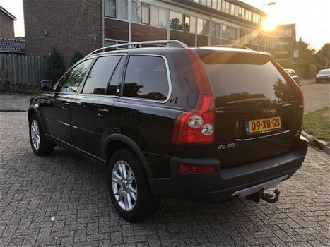 Volvo XC90 - 2.4 D5 Executive 2006 Automaat 7-persoons Leer Navi Xenon Trekhaak PDC Rijdt super - 1