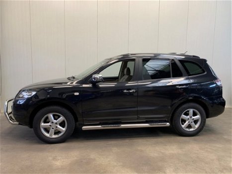 Hyundai Santa Fe - 2.7i V6 Style NAVI-LEDER-LMV-ECC-PDC-TREKHAAK End Of Year Sale - 1