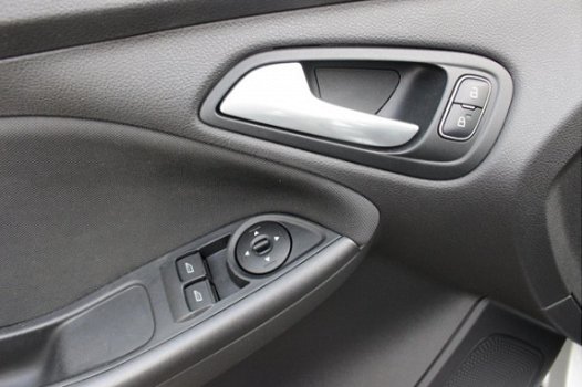 Ford Focus - 1.0 Trend l 5 deurs l origineel NL & dealer onderhouden - 1