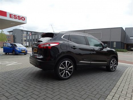 Nissan Qashqai - 1.2 Premier Edition | NAVI | 360 º CAMERA | PANORAMA - 1