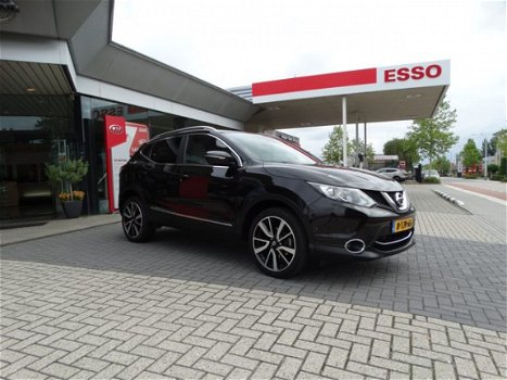 Nissan Qashqai - 1.2 Premier Edition | NAVI | 360 º CAMERA | PANORAMA - 1