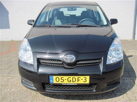 Toyota Verso - 1.6 16v VVT-i Linea Terra - 1