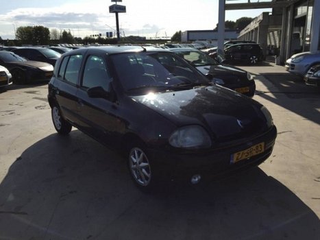 Renault Clio - 1.6 RXE - 1