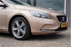 Volvo V40 - 1.6 T4 180PK Momentum