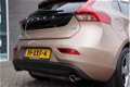 Volvo V40 - 1.6 T4 180PK Momentum - 1 - Thumbnail