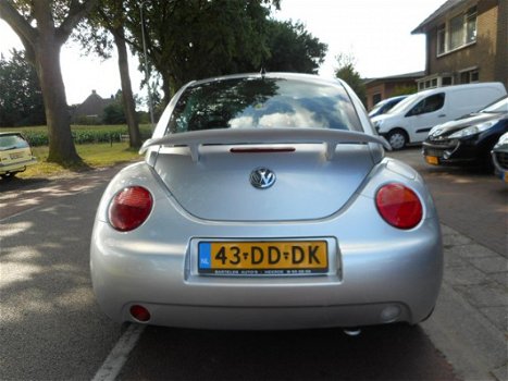 Volkswagen New Beetle - 2.0 85KW Highline incl beurt en apk - 1