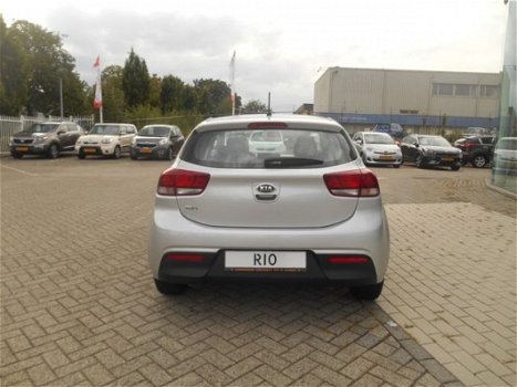 Kia Rio - COMFORTLINE 1.2 4-cilinder - 1