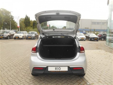 Kia Rio - COMFORTLINE 1.2 4-cilinder - 1