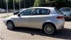 Alfa Romeo 147 - - 1.9 JTD ALLE OPTIES/ TOP AUTO - 1 - Thumbnail