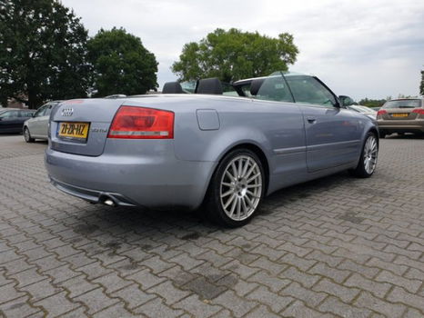 Audi A4 Cabriolet - 3.0 TDI Quattro S-LINE AUT. *1/2LEDER+XENON+NAVI+PDC+ECC+CRUISE - 1