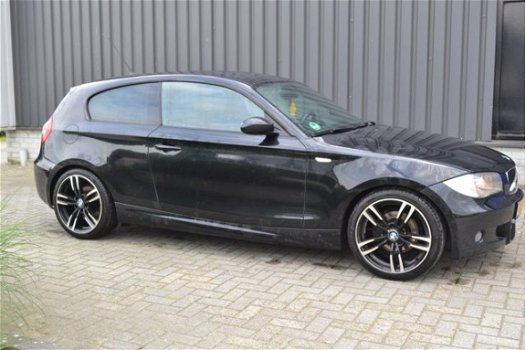 BMW 1-serie - 118i M-SPORT - 1