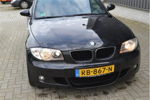 BMW 1-serie - 118i M-SPORT - 1