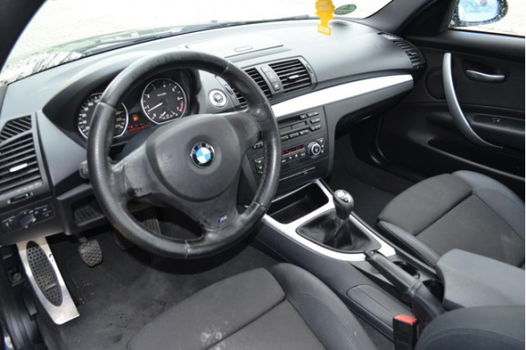 BMW 1-serie - 118i M-SPORT - 1