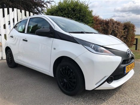 Toyota Aygo - 1.0 VVT-i x 5 Deurs Airco Pdc - 1